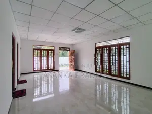 පර්චස් 10ක අලුතෙන්ම ඉදිකරන වටිනා තනිමහල් නිවස විකිනීමට(0997 to o9l)