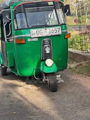 Bajaj RE 2006
