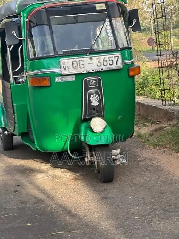 Bajaj RE 2006