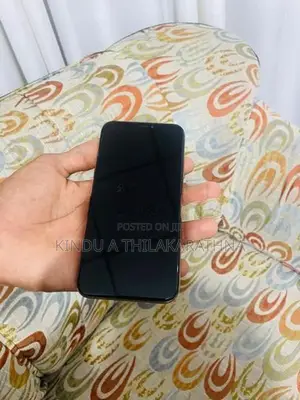 Apple iPhone XS (Used)