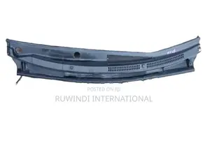 TOYOTA AQUA NHP10 WIPER PANEL