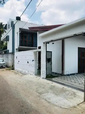 Brand New Single Storey House for sale In Kottawa(heiu3i9u)