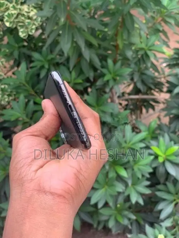Apple iPhone 11 Pro 256GB (Used)