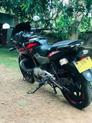 Bajaj Pulsar 220F 2010