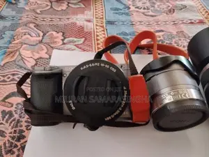 Sony 6000 DSLR Camera
