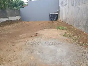 පර්චස් 10 වටිනා ඉඩම කොට්ටාව පස්මන්හන්දියෙ විකිනීමට(go96tj)
