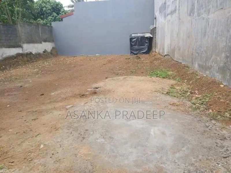 පර්චස් 10 වටිනා ඉඩම කොට්ටාව පස්මන්හන්දියෙ විකිනීමට(go96tj)