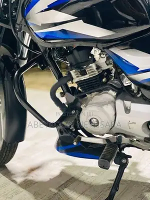 Bajaj CT100 2025