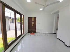 Newly Build Luxury Three Story House For Sale Makumbura