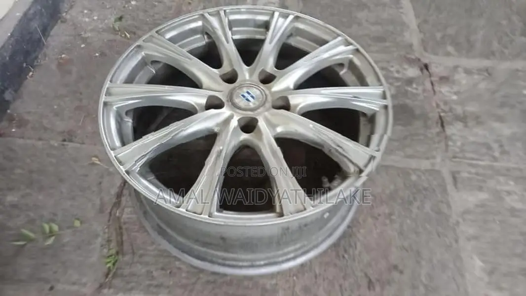 17" Alloy Wheels x 4