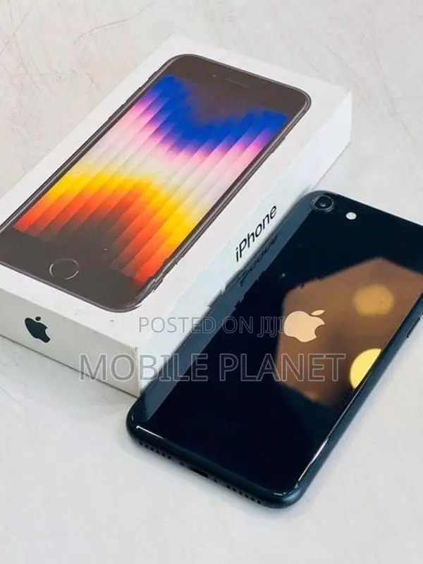 Apple iPhone SE 3 64GB (Used)