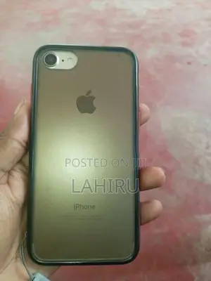 Apple iPhone 7 (Used)