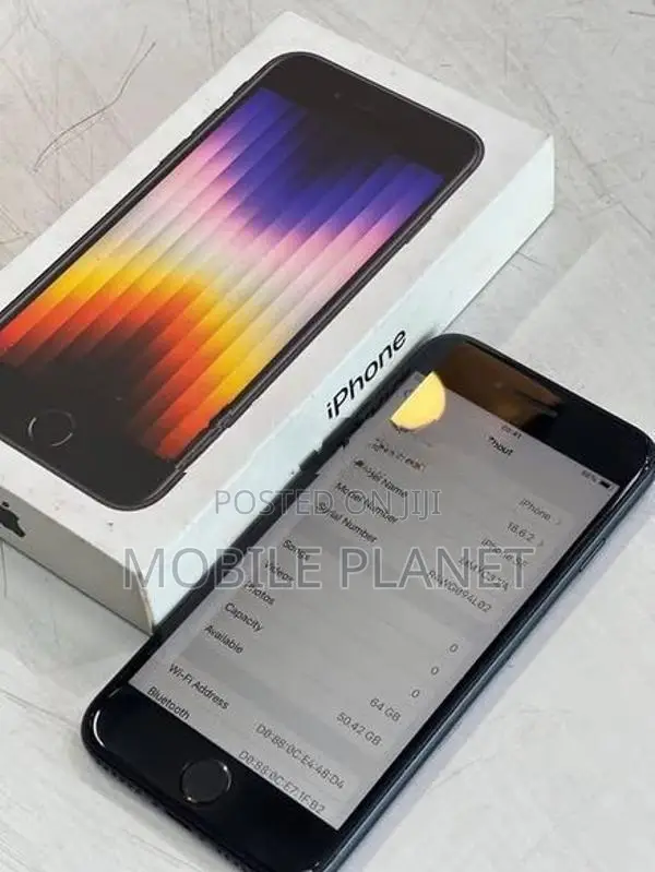 Apple iPhone SE 3 64GB (Used)