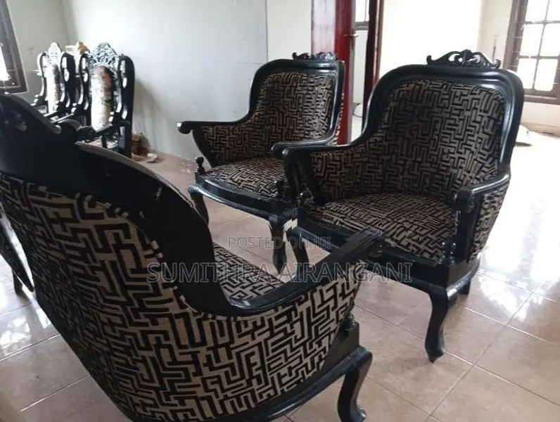 පුටු සෙටියක්