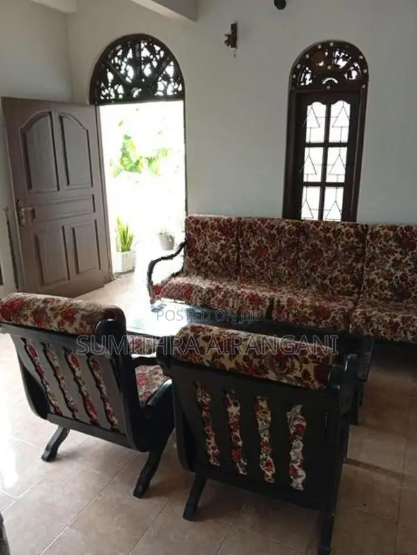 පුටු සෙටියක්