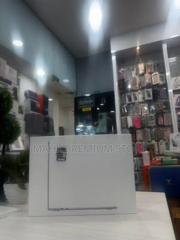 Apple MacBook Air M5 512GB 2026