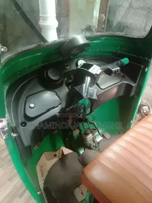 Bajaj RE 2010