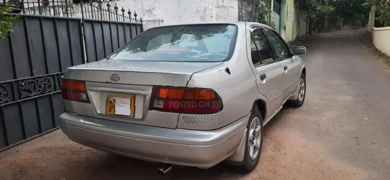 Nissan Sunny FB 14 Super Saloon 1997