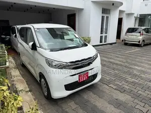 Mitsubishi eK Wagon 2025