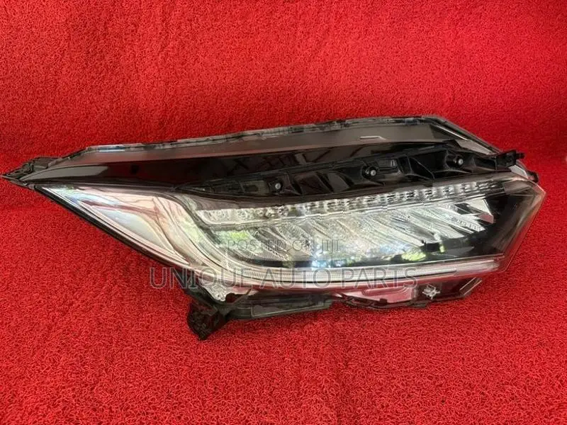 Honda Vezel 2018 Head Light