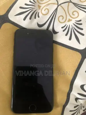 Apple iPhone 7 (Used)