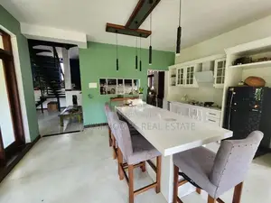 22 perches Four-Bedroom House in Thalawathugoda, Hokandara