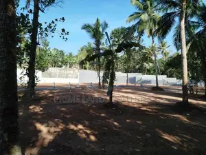 බොකුන්දර මකුළුදූව පාරෙන් බිම් කොටස් විකිණීමට