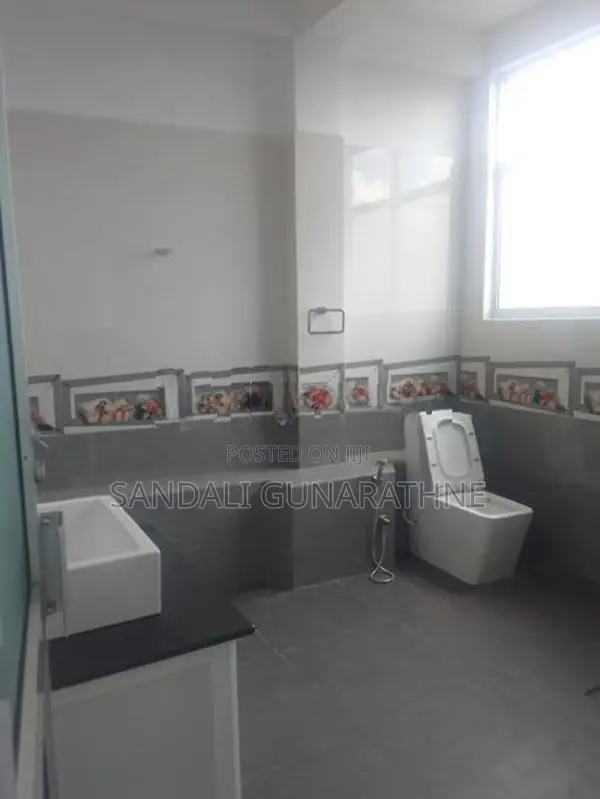 Apartment for Rent in Athurugiriya