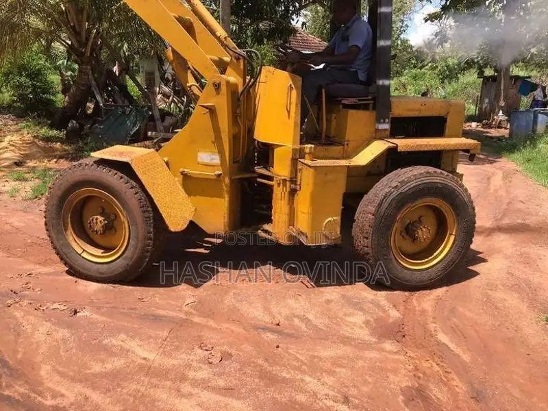 Loader Isuzu 60