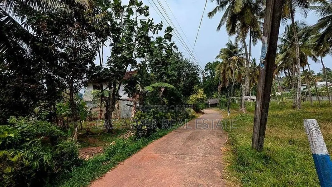 Land for Sale in Ja Ela