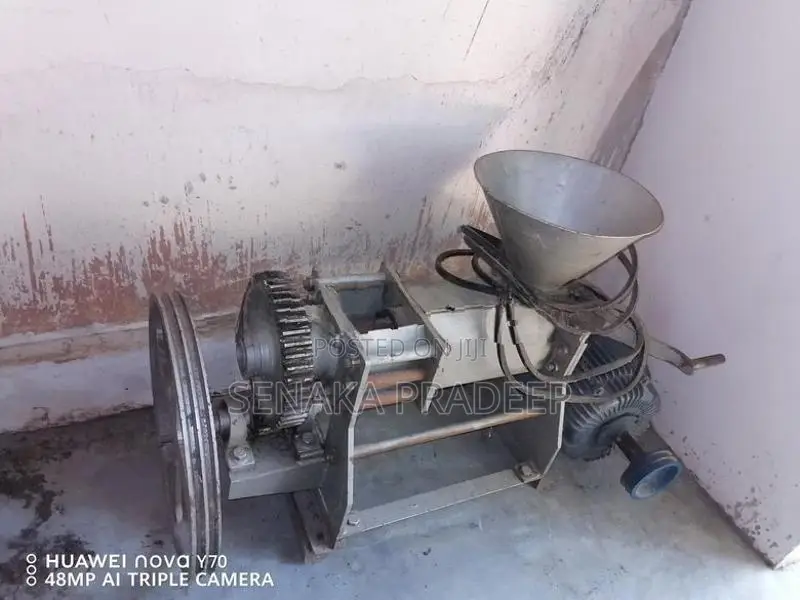පොල්තෙල් ඇඹරුම් යන්ත්‍රය මෝටරය