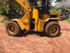 Isuzu Loader 2000