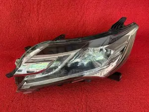 Nissan x-Trail Head Light