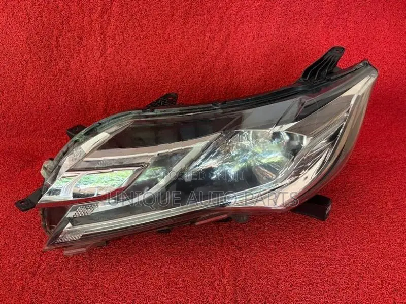 Nissan x-Trail Head Light