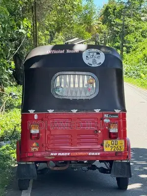 Bajaj RE 2005