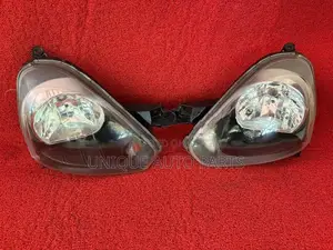 Daihatsu Mira Head Light
