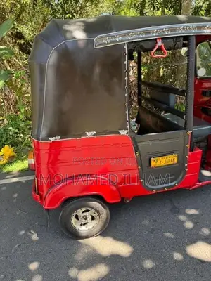 Bajaj RE 2005