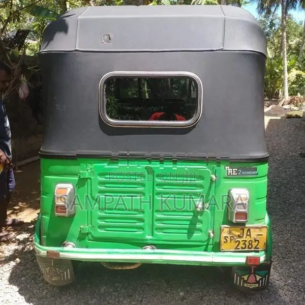 Bajaj RE 2004