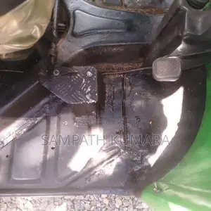 Bajaj RE 2004