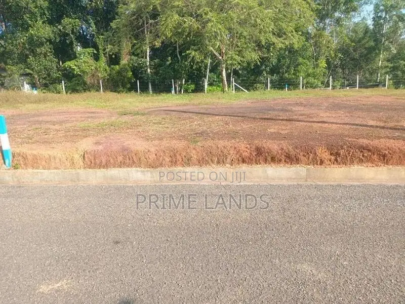 කුබුක වටිනා ඉඩම් කිහිපයක්