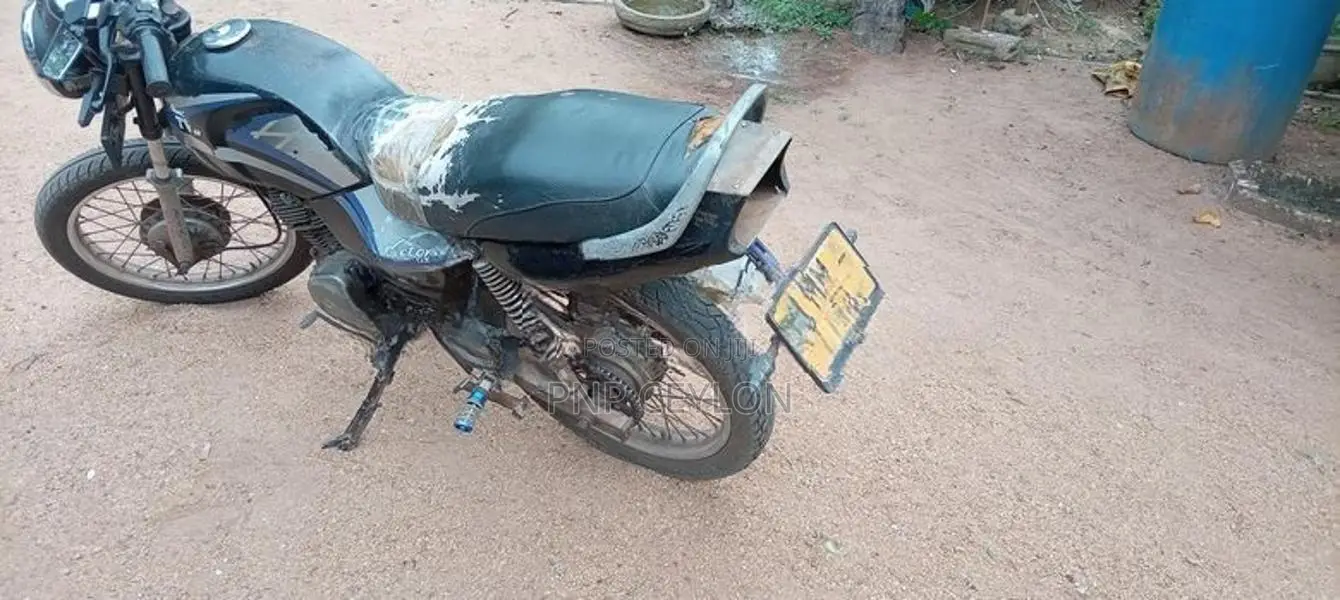 TVS Victor 2007