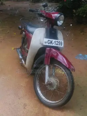Bajaj M80 2004