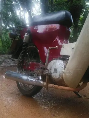 Bajaj M80 2004