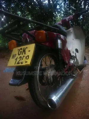 Bajaj M80 2004