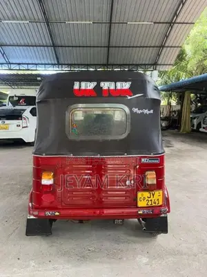 Bajaj RE 2006