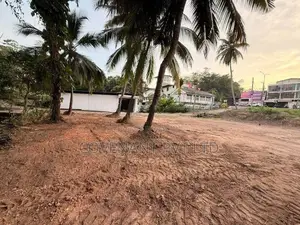 Land for Sale in Kirillawala, Facing Colombo-Kandy Main Road