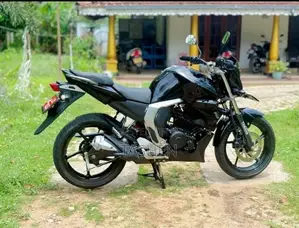 Yamaha FZ 2025