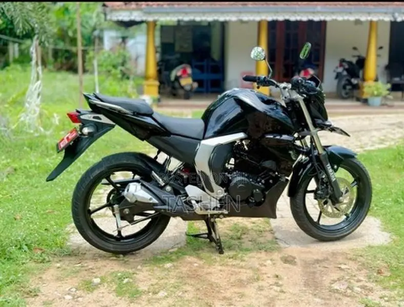 Yamaha FZ 2025