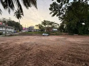 Land for Sale in Kirillawala, Facing Colombo-Kandy Main Road