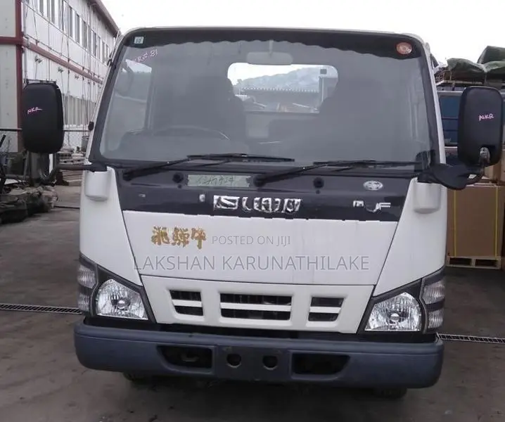 Isuzu Tipper 4HL1 4WD Cabin + Engine
